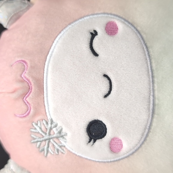 Squishmallows Yara The Yeti Pastel Rainbow Plush Toy. - Picture 2 of 7